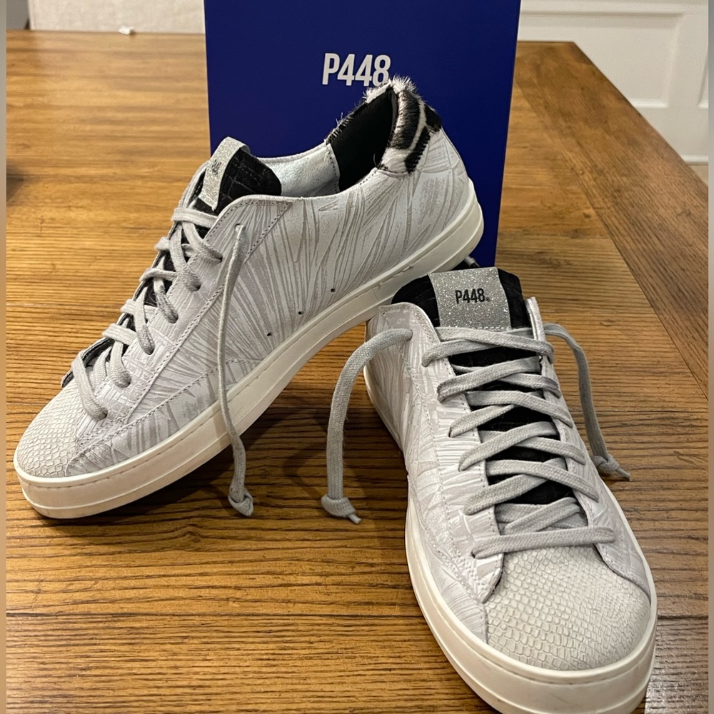 P448 ~ Ladies 8.5